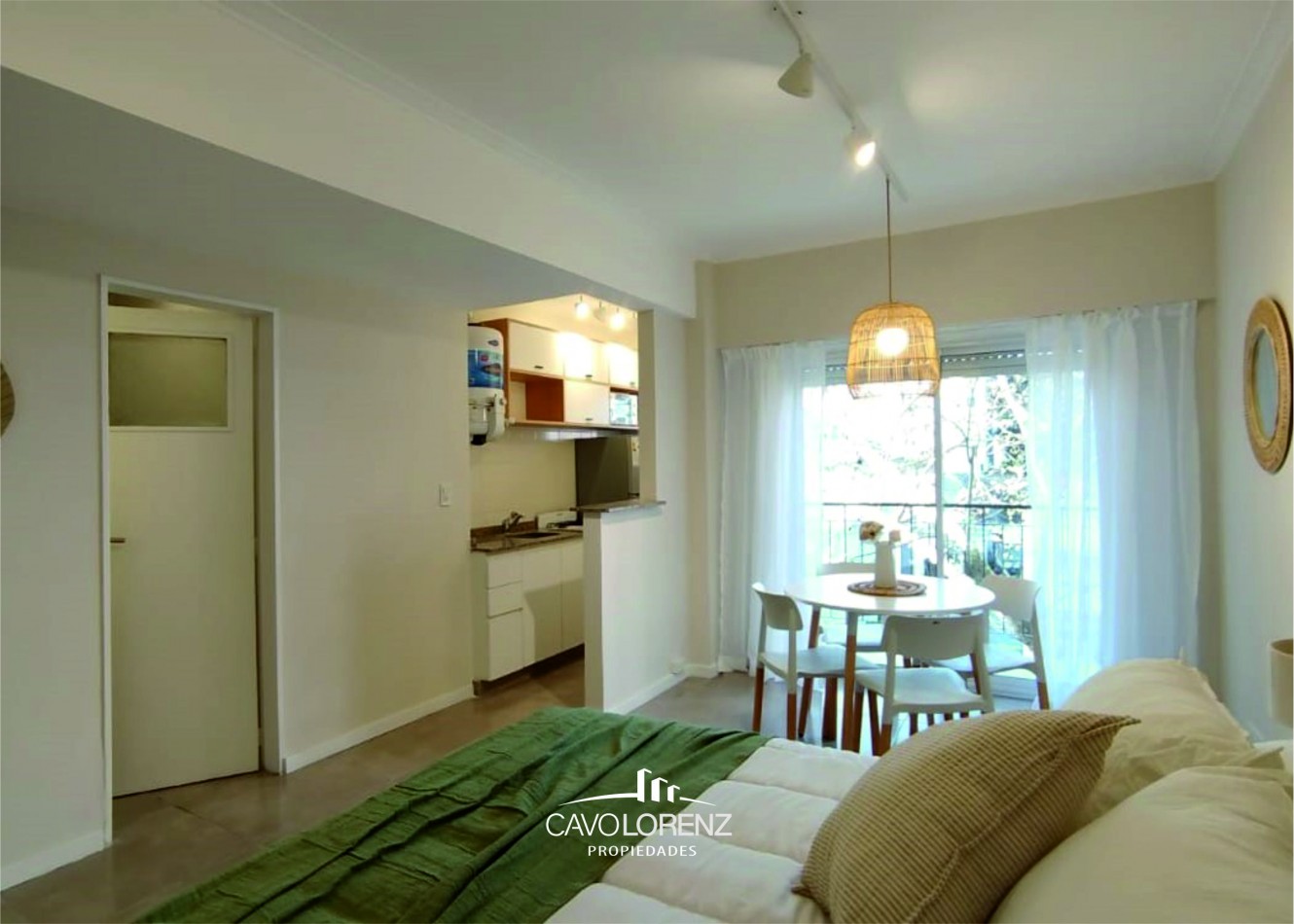 Moreno 2752 -  Impecable departamento de 1 ambiente a la calle reciclado