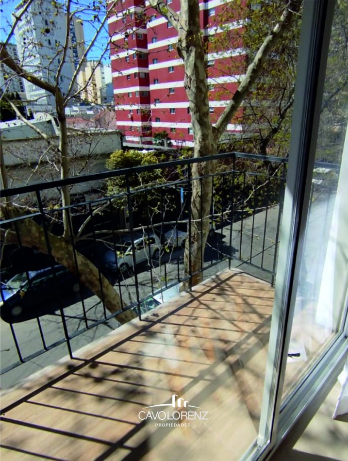 Moreno 2752 -  Impecable departamento de 1 ambiente a la calle reciclado