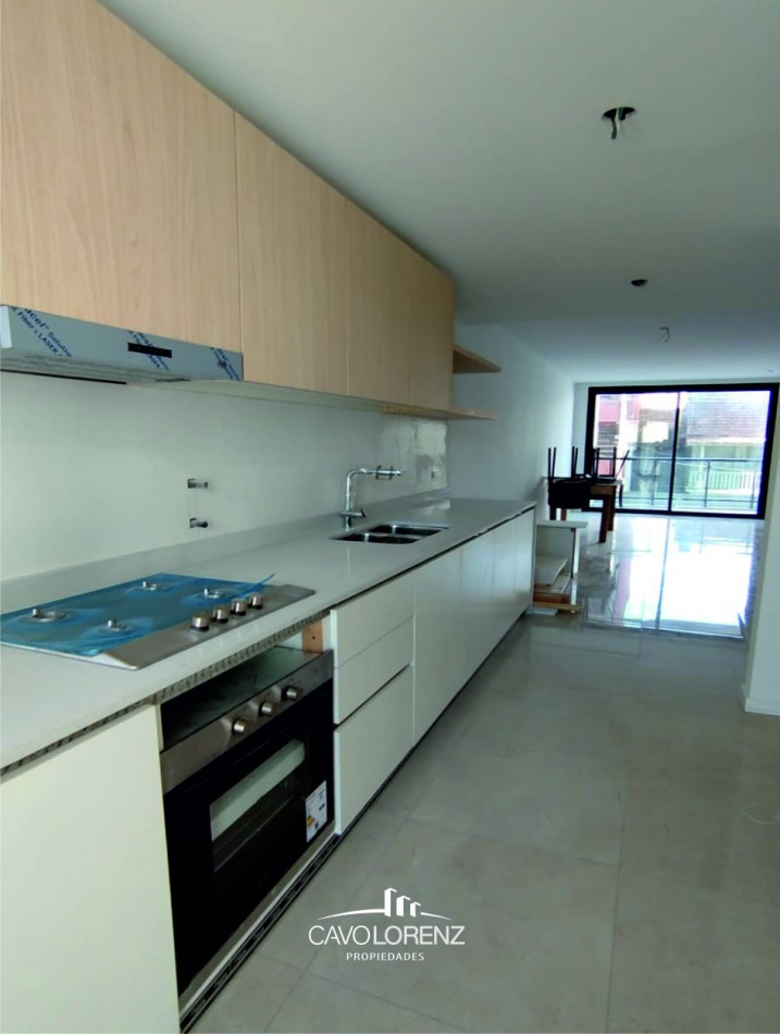 Arenales y Castelli. THAMES VIII- 2 AMB. A LA CALLE CON BAULERA - A Terminar