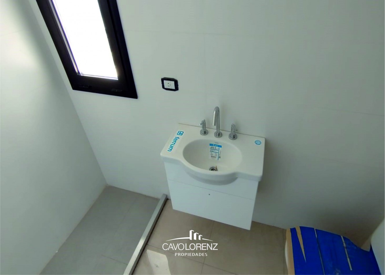 Arenales y Castelli. THAMES VIII- 2 AMB. A LA CALLE CON BAULERA - A Terminar