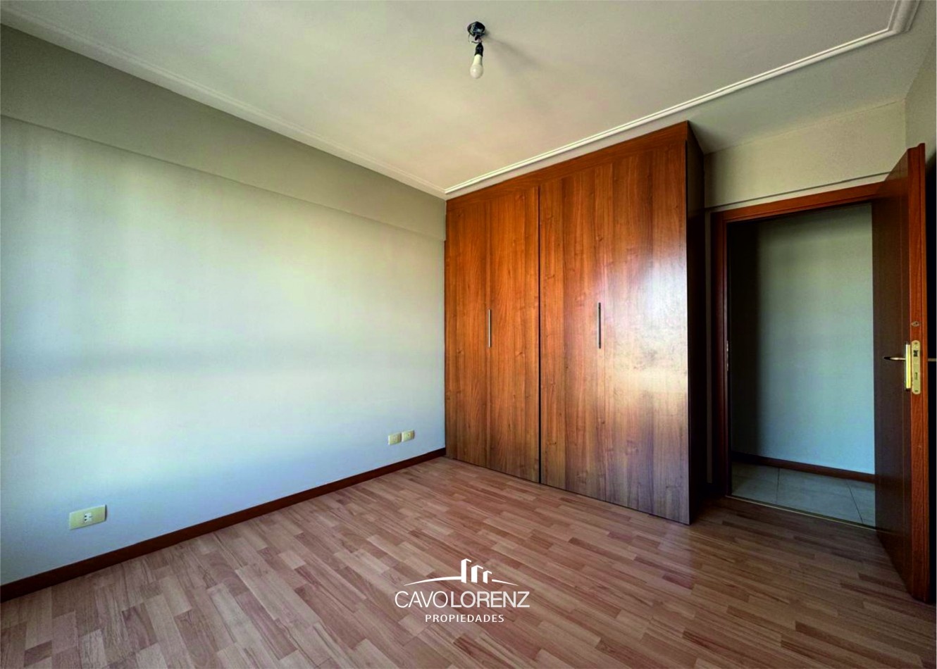 Alquiler- Alberti casi Cordoba - impecable 3 ambientes con cochera