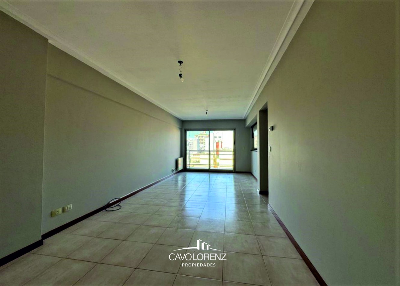 Alquiler- Alberti casi Cordoba - impecable 3 ambientes con cochera