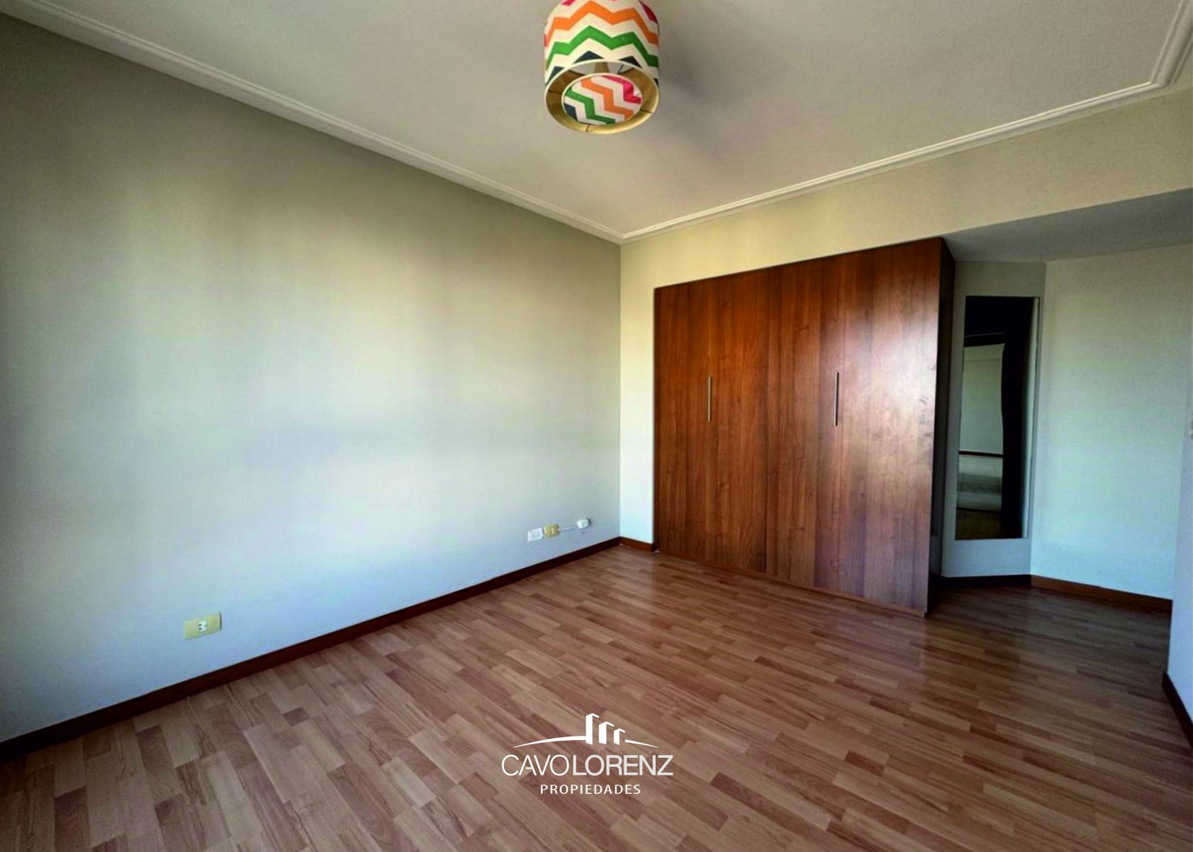 Alquiler- Alberti casi Cordoba - impecable 3 ambientes con cochera
