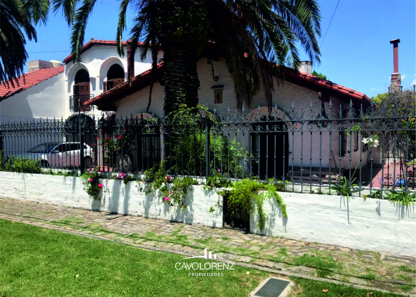 Parque Luro -Magnifico chalet de estilo de 4 ambientes con garaje y jardin