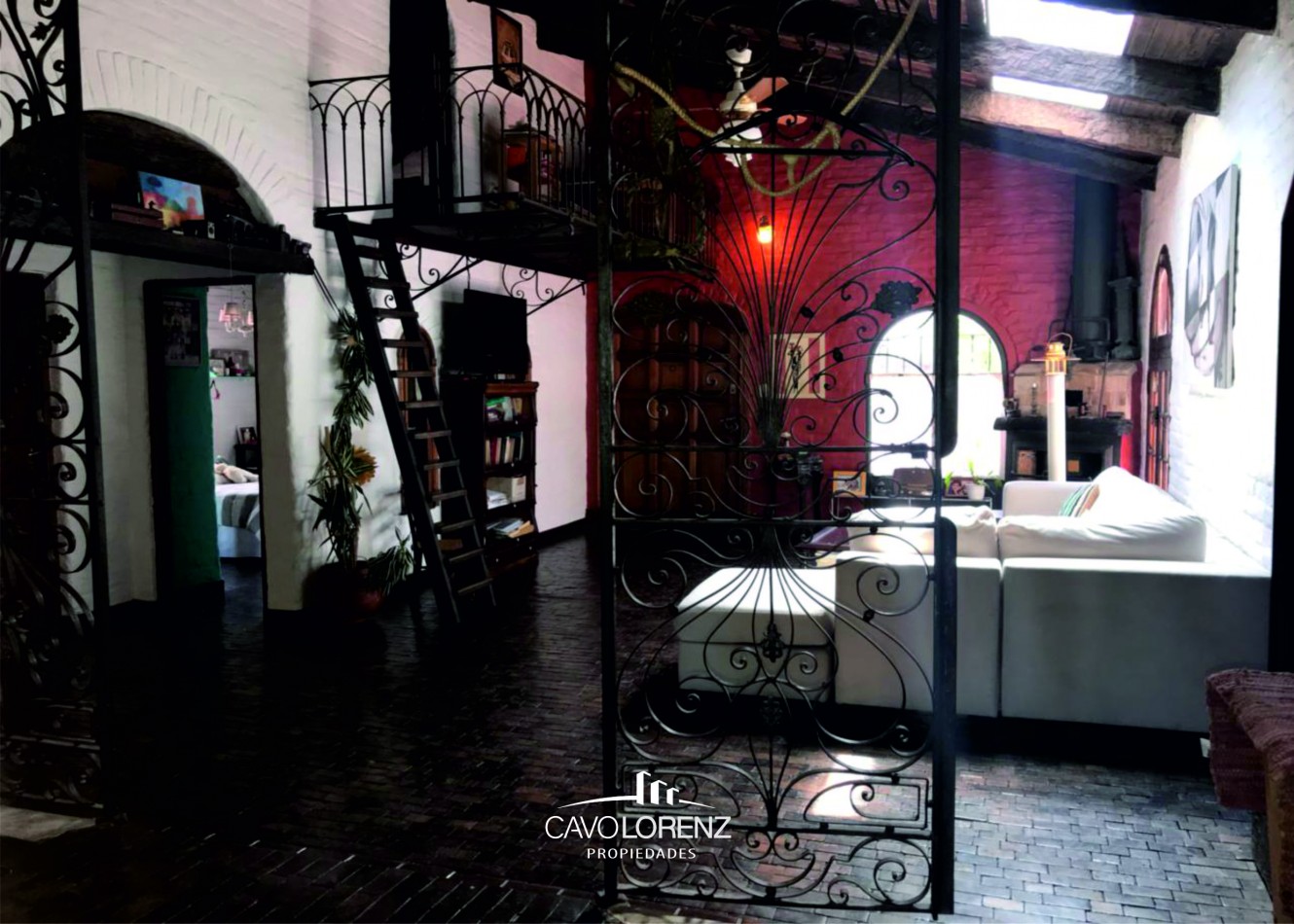 Parque Luro -Magnifico chalet de estilo de 4 ambientes con garaje y jardin