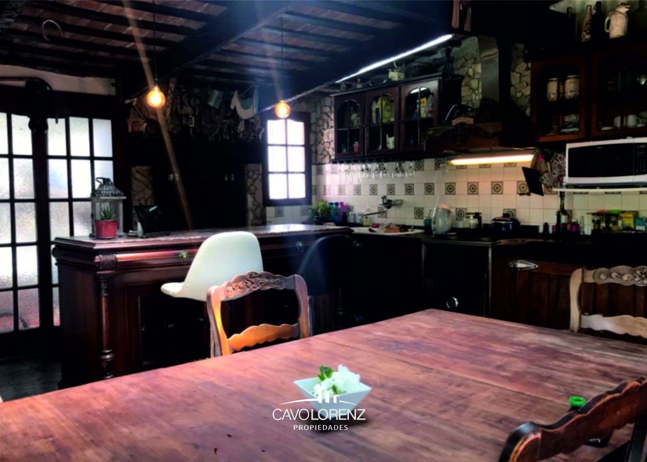 Parque Luro -Magnifico chalet de estilo de 4 ambientes con garaje y jardin