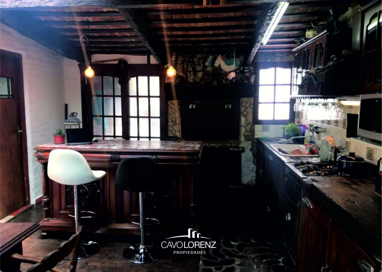 Parque Luro -Magnifico chalet de estilo de 4 ambientes con garaje y jardin