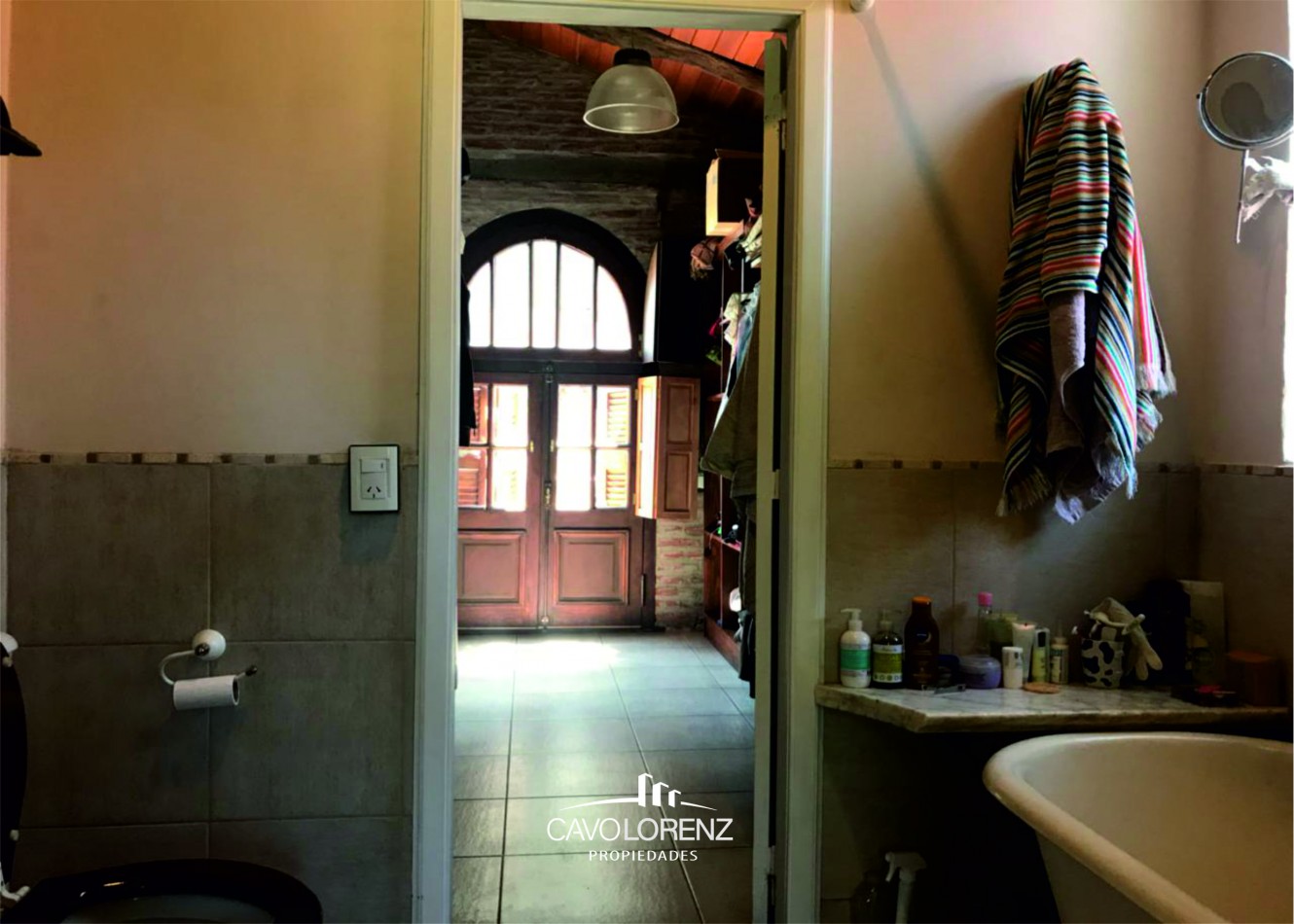 Parque Luro -Magnifico chalet de estilo de 4 ambientes con garaje y jardin