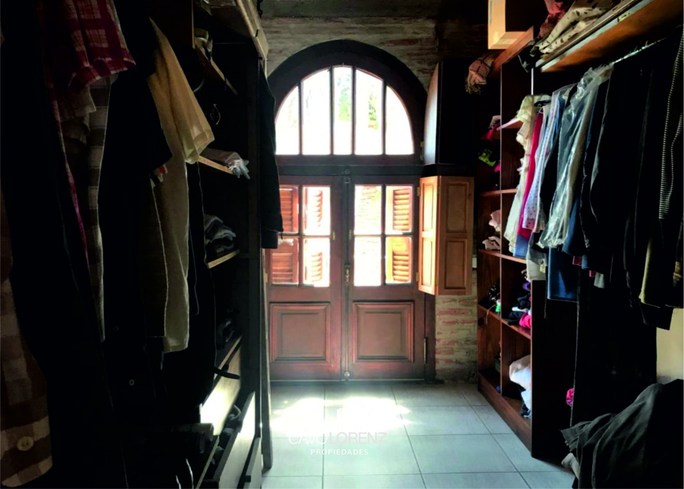 Parque Luro -Magnifico chalet de estilo de 4 ambientes con garaje y jardin