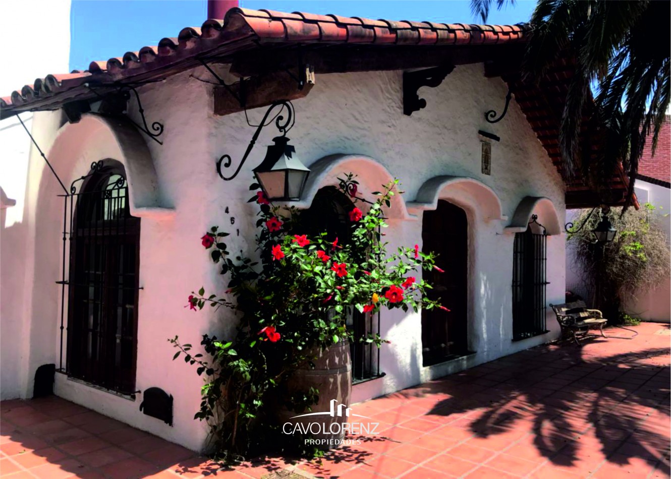 Parque Luro -Magnifico chalet de estilo de 4 ambientes con garaje y jardin