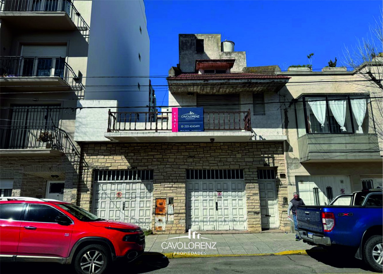 Salta 1378 - Chalet 4 amb. con cochera y espacio para tres autos - Original