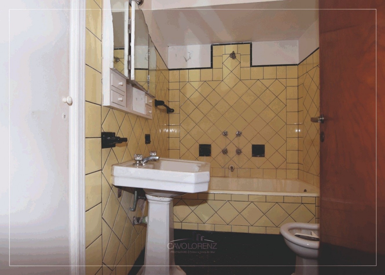 Hermoso Chalet Estilo Marplatense 3 Ambientes - Solis Al 4700