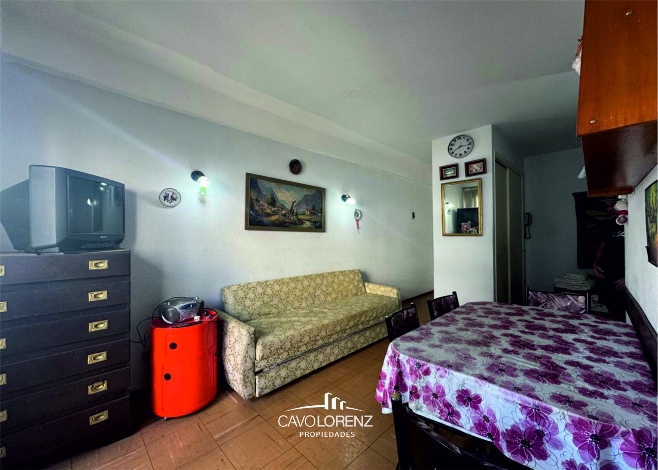 Brown 1783 -  Comodo departamento de 1 ambiente y medio a la calle