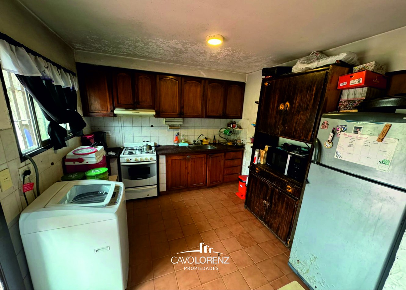 Moreno 9860-Chalet 3 ambientes con entrada de auto, patio en muy buen estado