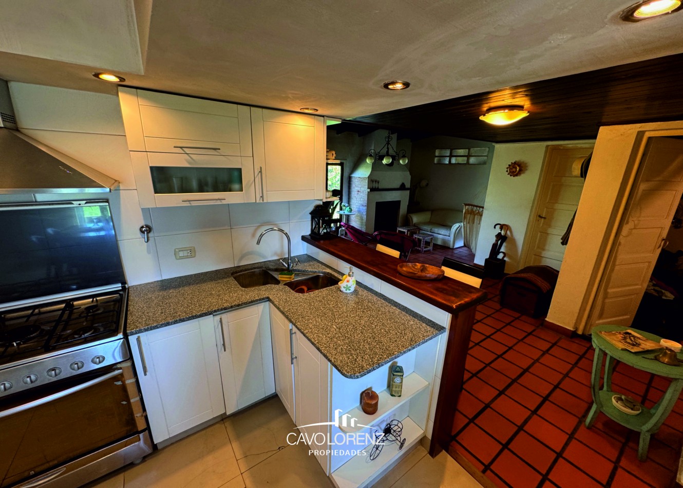 Coronel Vidal -Hermoso chalet 5 ambientes en excelente estado