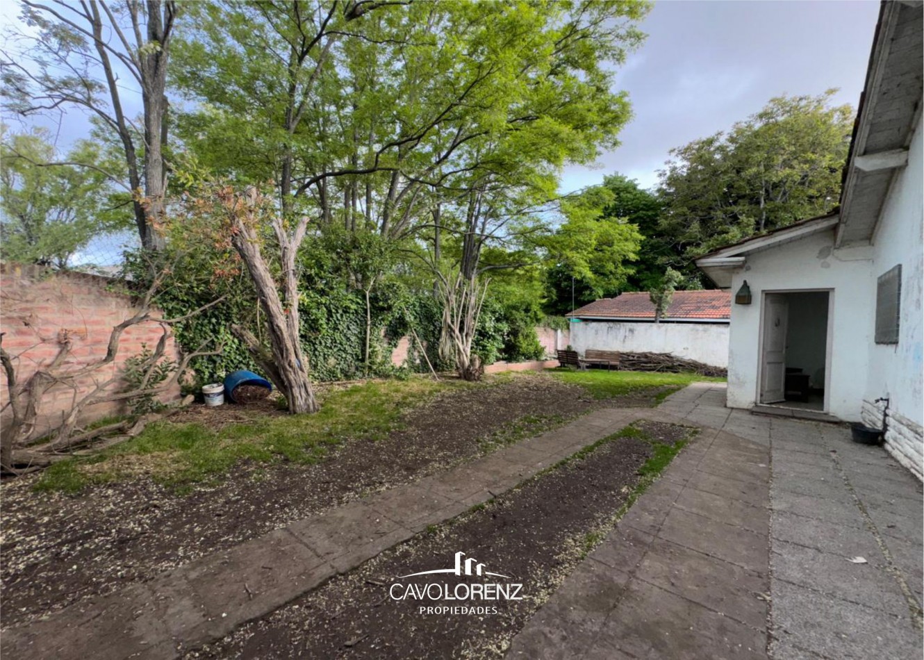 Barrio Estrada- Alice 6818 - Venta en block de dos casas de 3 y 4 ambientes