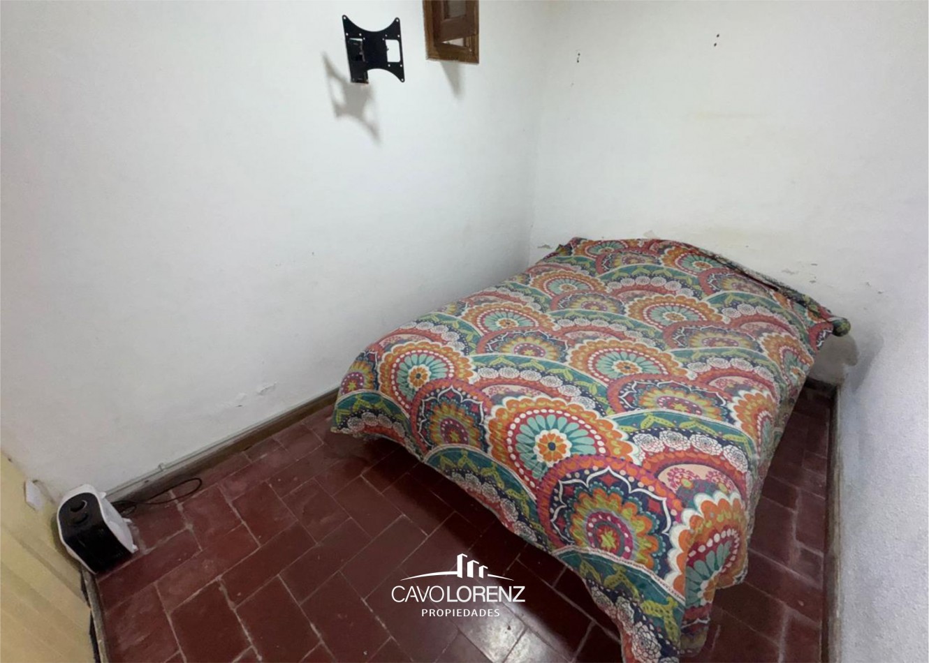 Barrio Estrada- Alice 6818 - Venta en block de dos casas de 3 y 4 ambientes