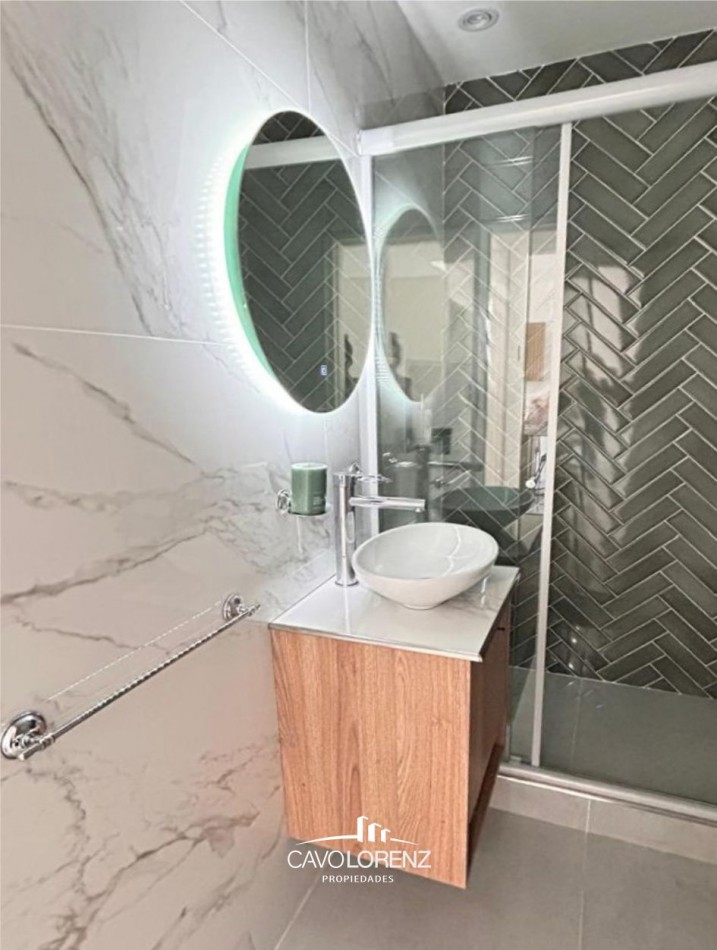 Lamadrid 2188 7° A - Magnifico 3 ambientes al frente con balcon, totalmente reciclado y amoblado