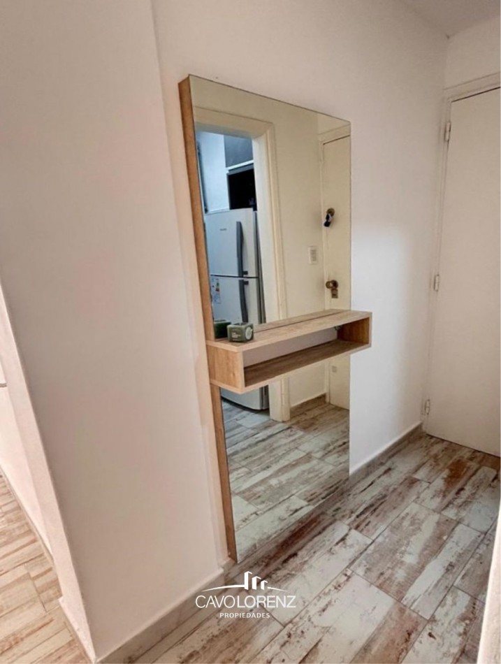 Santa Fe 1870 - Excelente  Dep. 2 ambientes con dependencia, al frente con balcon - con opcion cochera fija