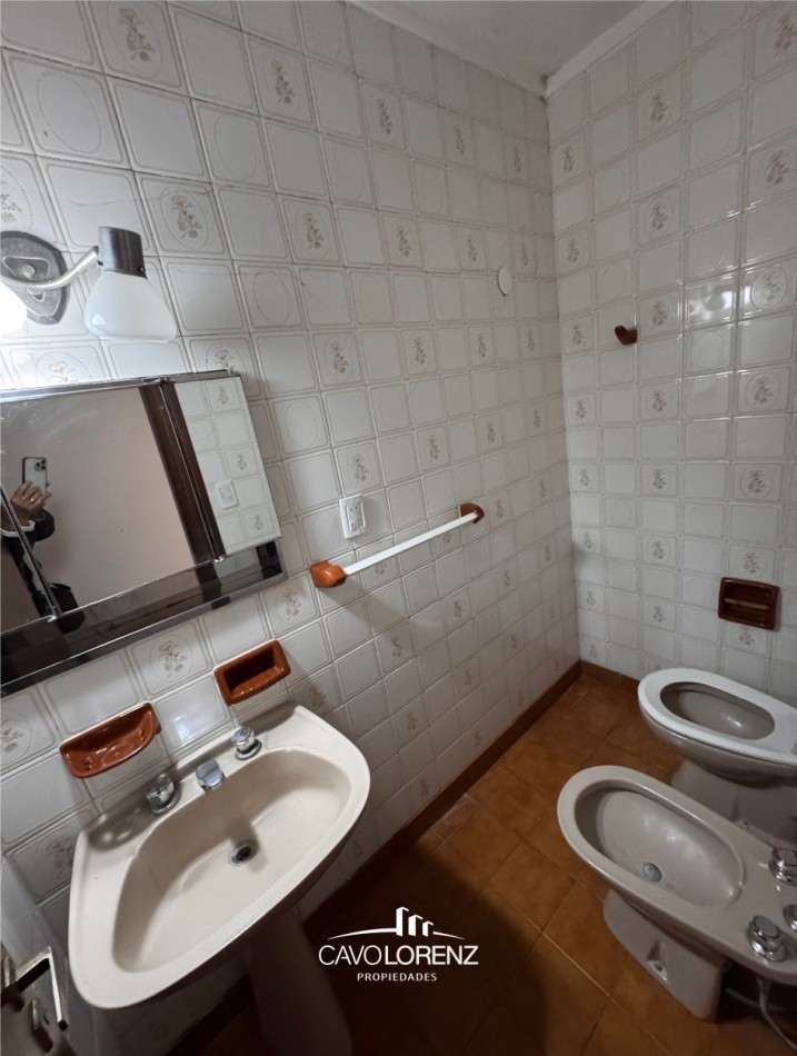 Tucuman 3340- Dep. 3 ambientes con cochera frente a plaza Guemes