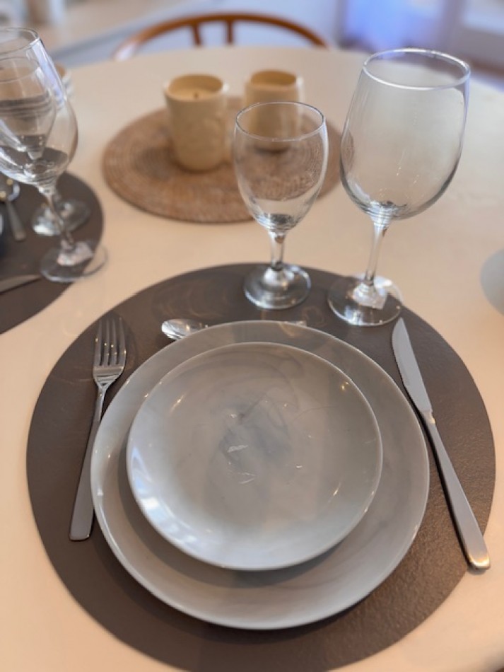 Playa Grande -Saavedra 279 - Alquiler temporario-Exclusivo Dpto 2 Amb.c/Cochera y balcon  a la calle  - SOLO P/ADULTOS