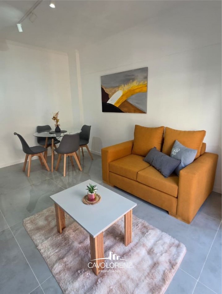 Impecable departamento 2 Ambientes al Frente con balcon - A Nuevo!