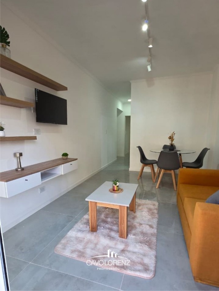 Impecable departamento 2 Ambientes al Frente con balcon - A Nuevo!