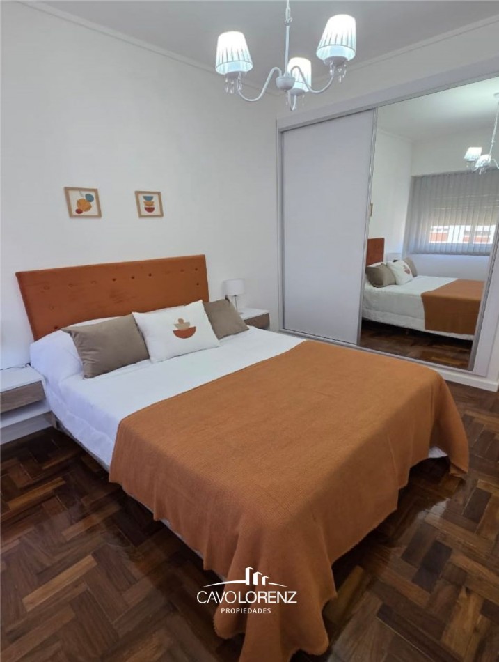 Excelente Departamento 2 Ambientes al frente con balcon - Completamente recicaldo