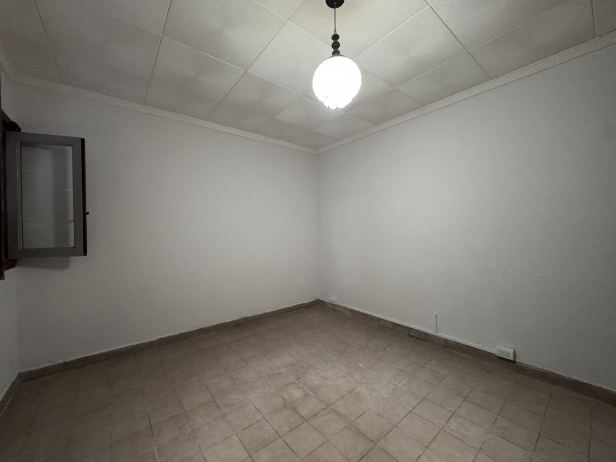 Alquiler PH - Rawson 3065 - Tres ambientes con patio