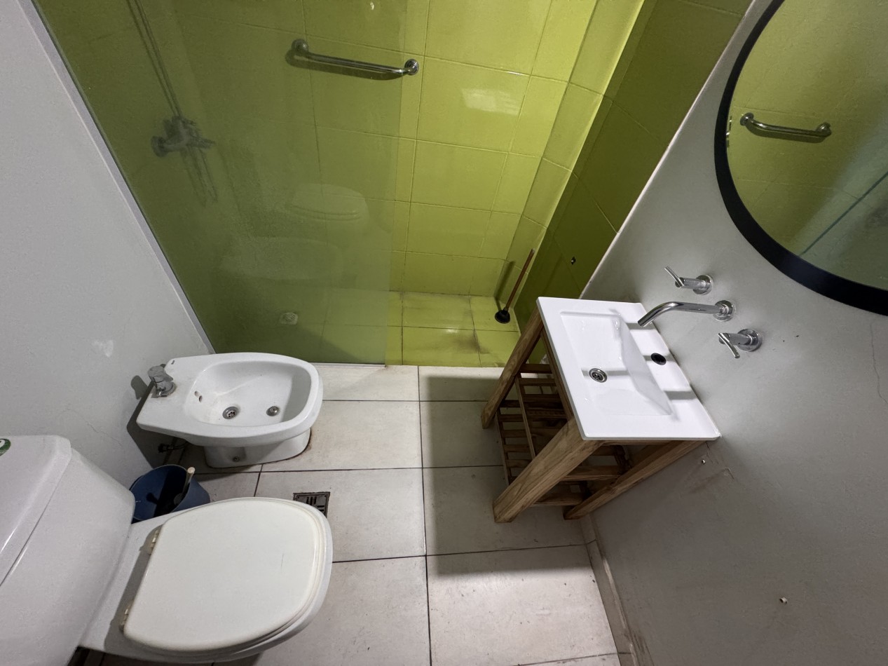 Alquiler PH - Rawson 3065 - Tres ambientes con patio