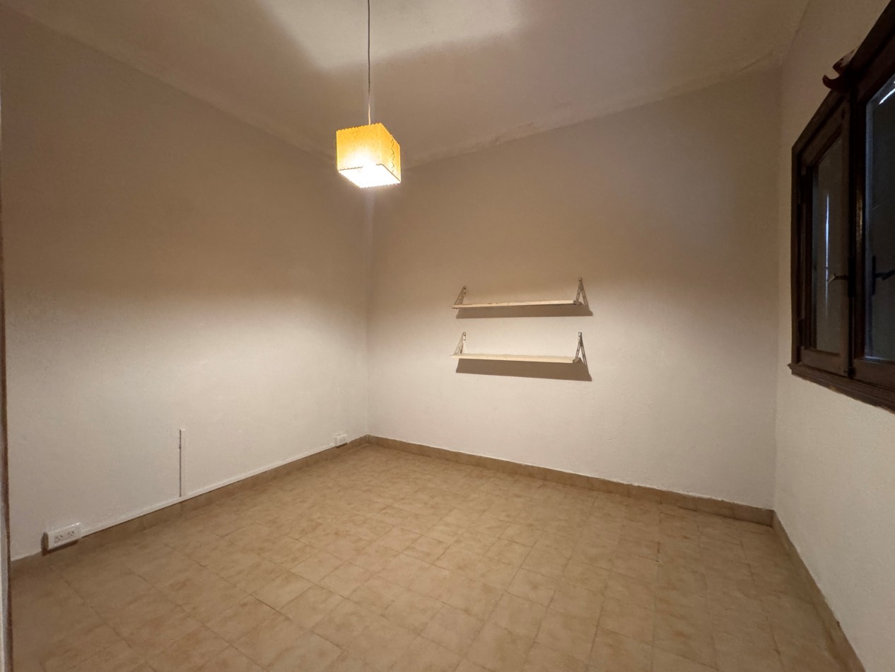 Alquiler PH - Rawson 3065 - Tres ambientes con patio