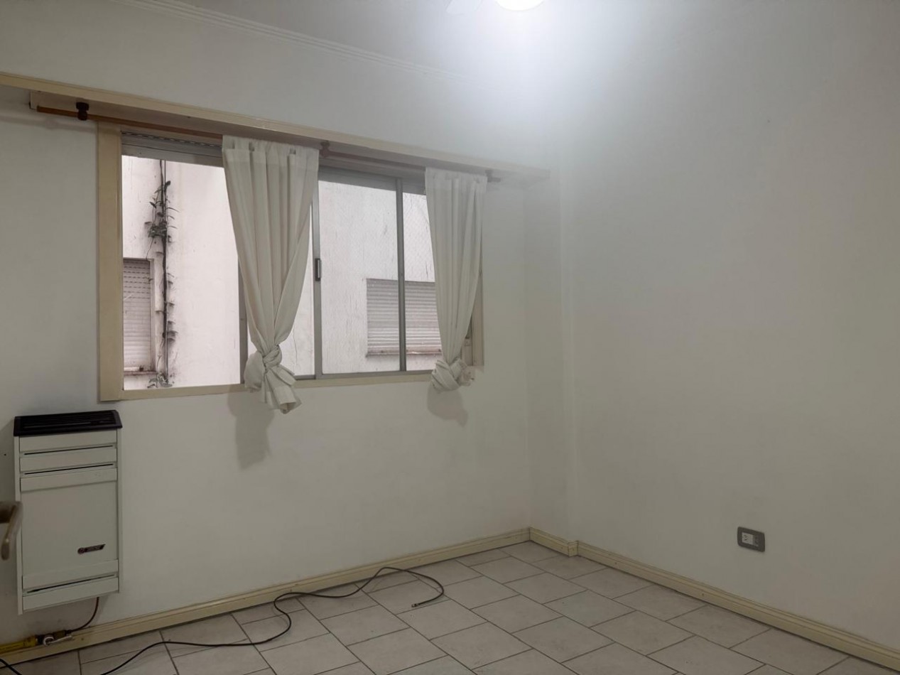 Las Heras 2370 -  Dep. dos ambientes interno