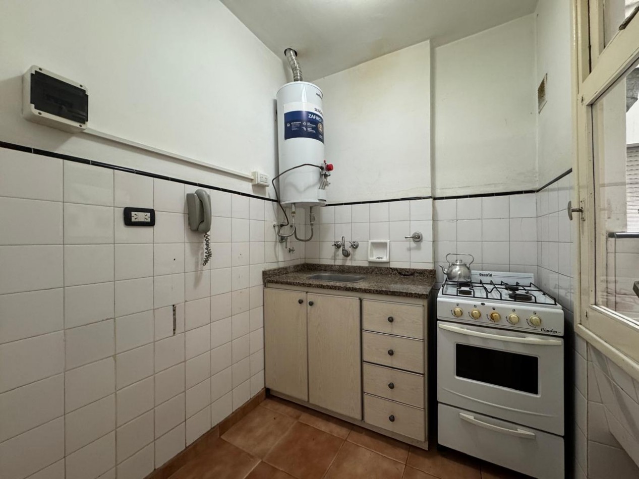 Las Heras 2370 -  Dep. dos ambientes interno