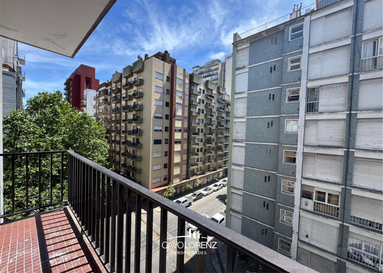 Falucho 1882 - Edificio Nijocali - Ambiente y medio desplazado, a la calle, totalmente reciclado