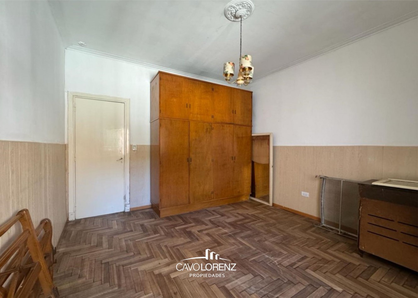 San Juan 2353 - Chalet de 4 ambientes con gran parque