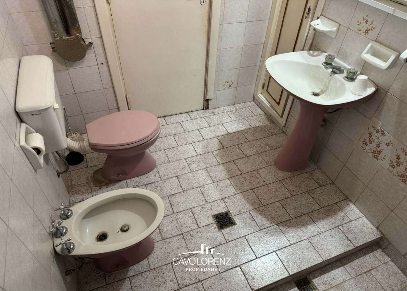 San Juan 2353 - Chalet de 4 ambientes con gran parque