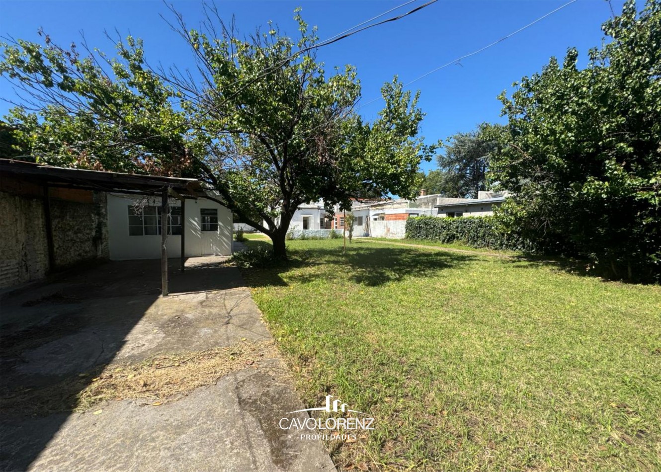 San Juan 2353 - Chalet de 4 ambientes con gran parque