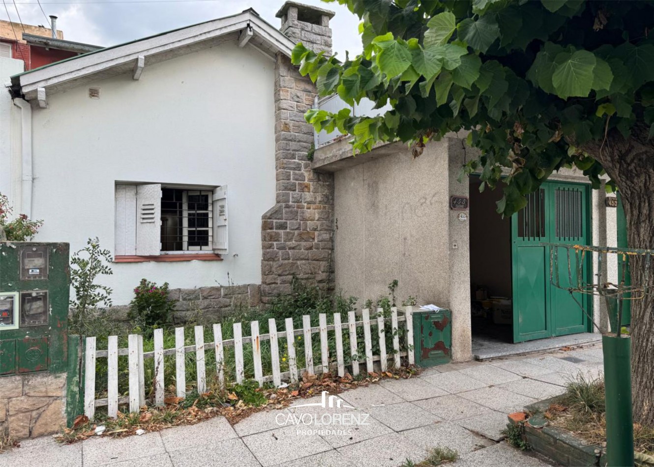 España 455 - PH de tres ambientes a la calle con garaje