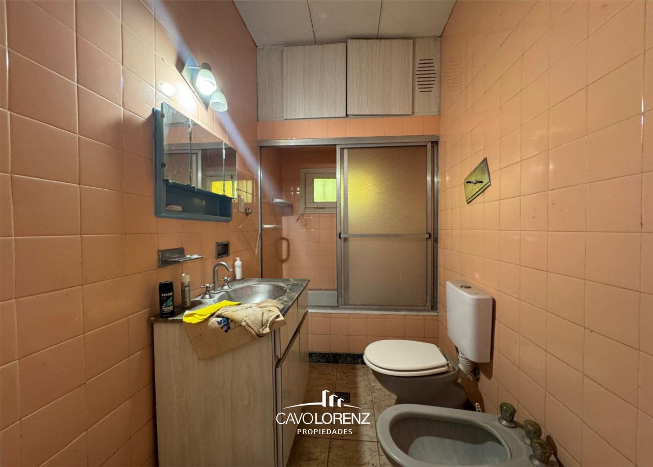 España 455 - PH de tres ambientes a la calle con garaje