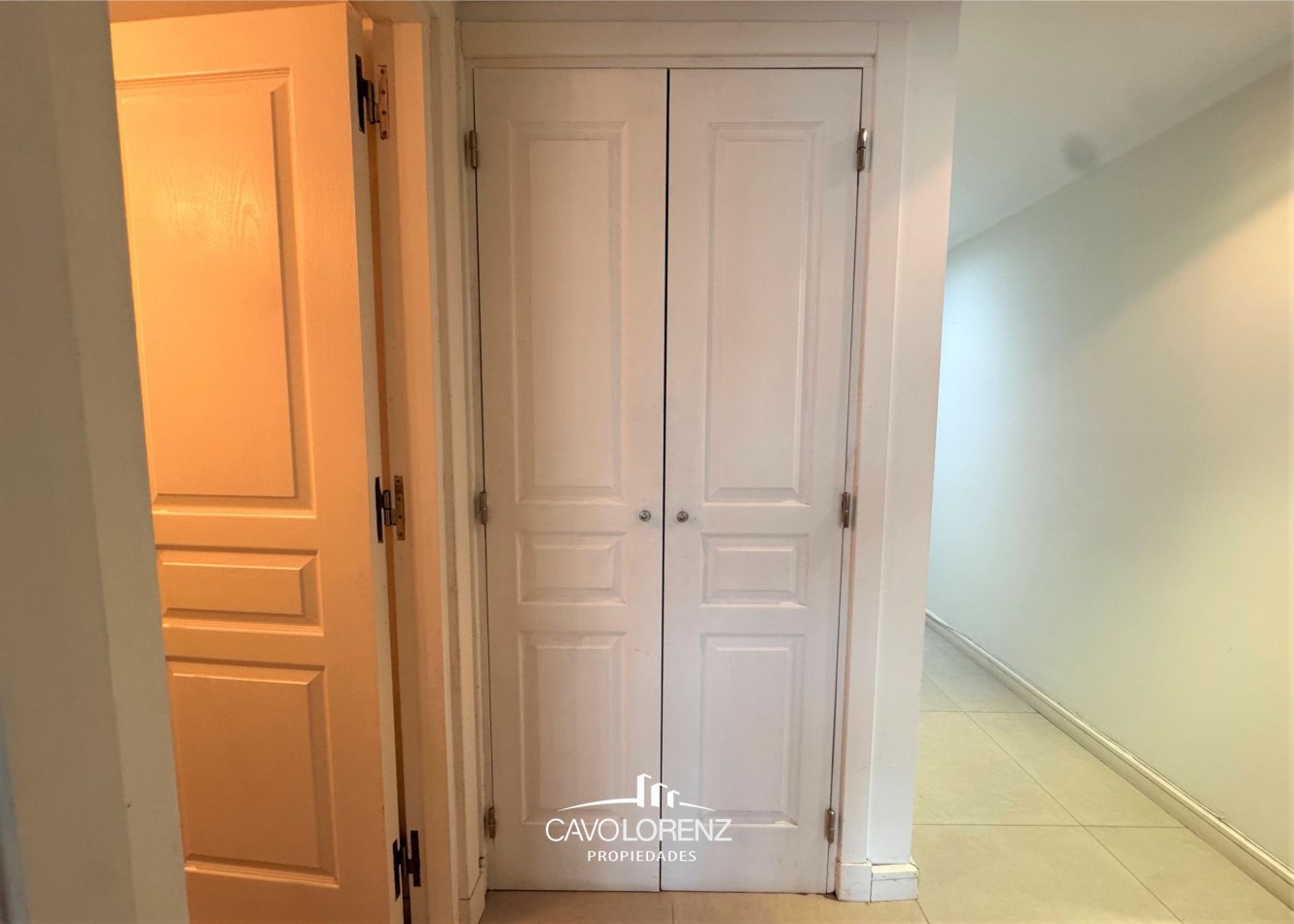 Gascon 651 - Magnifico tres ambientes con cochera descubierta y baulera