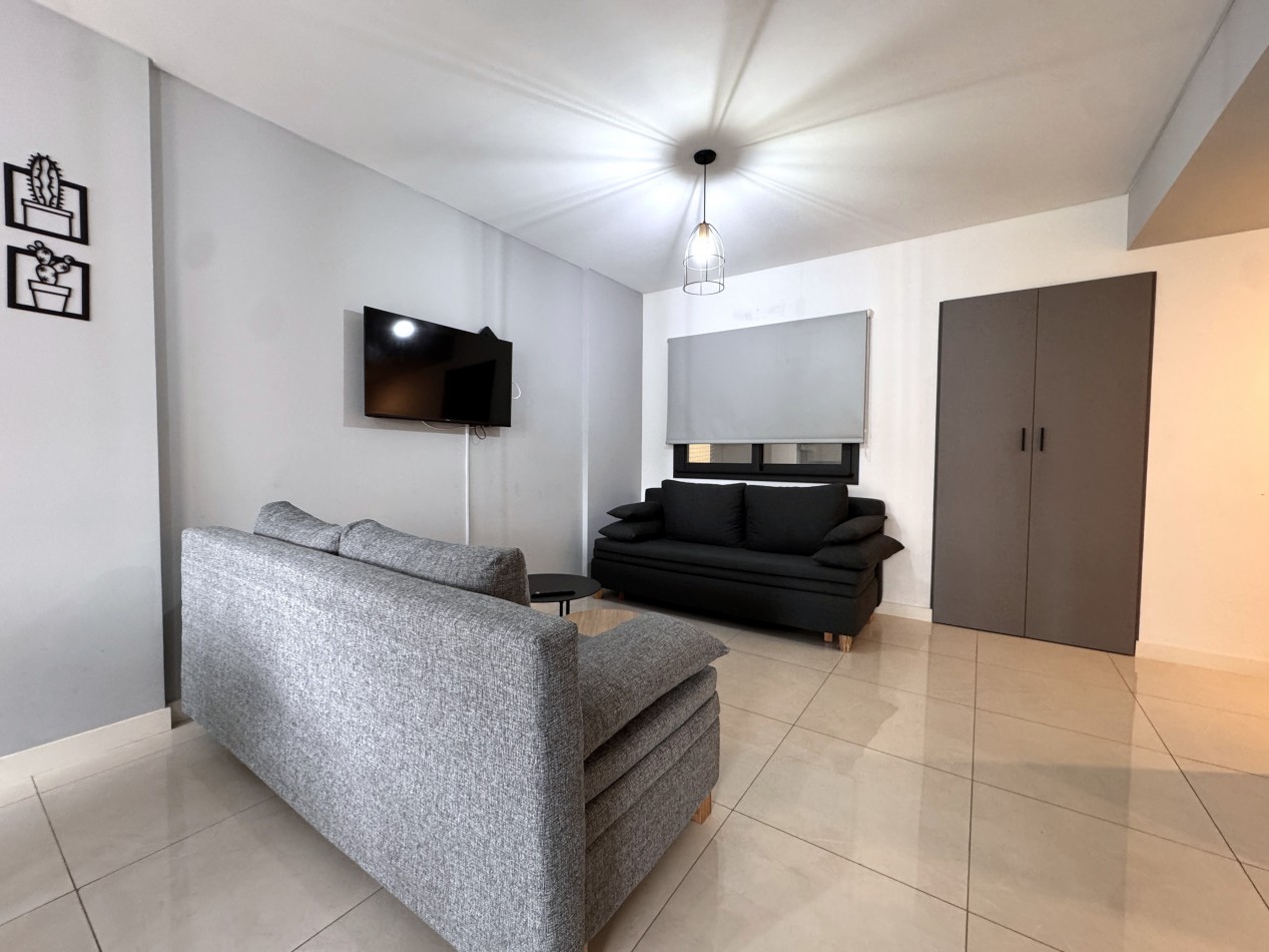 Alquiler- La Rioja 1235- Departamento de 1 amb. equipado, amoblado y con parrilla