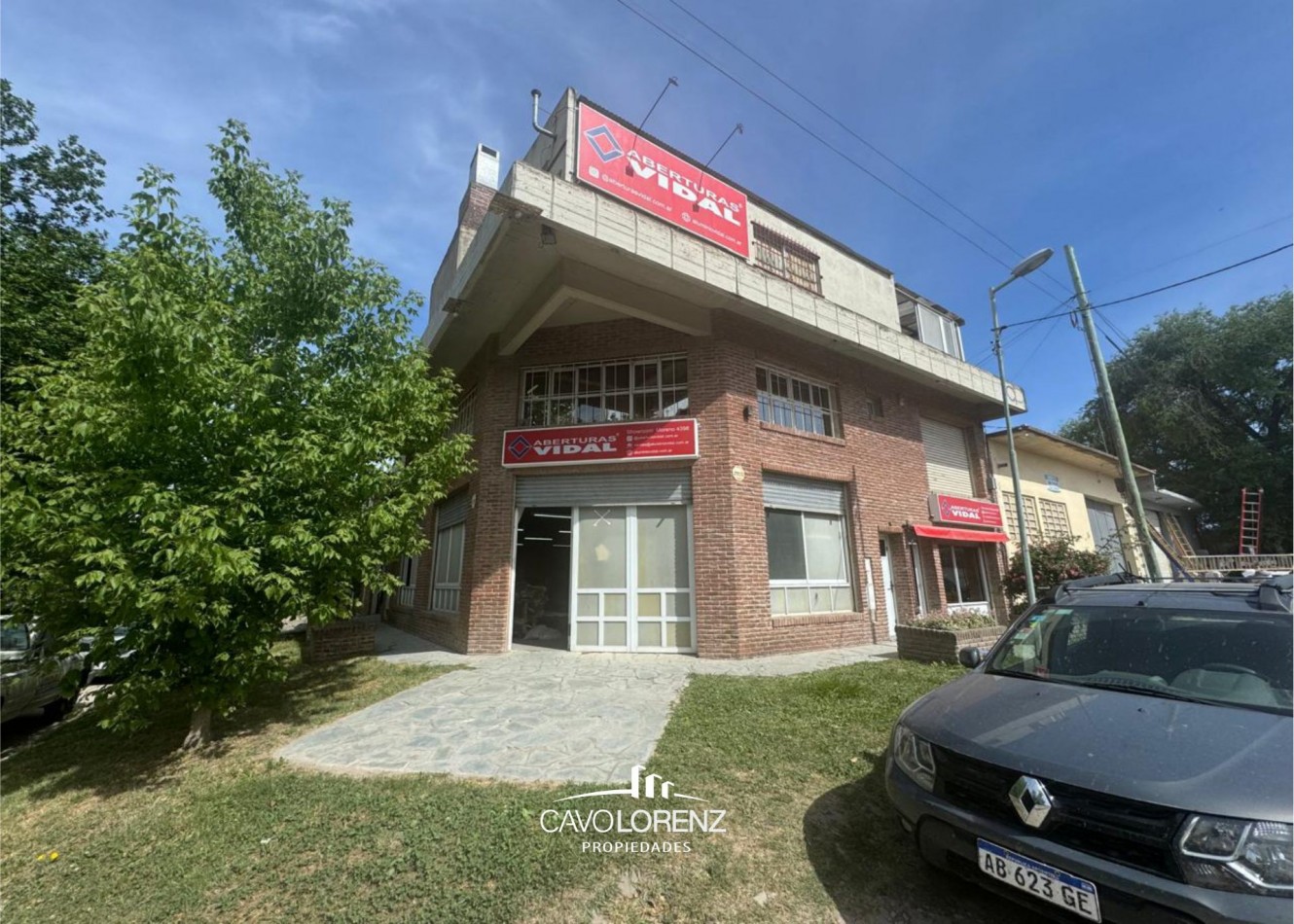  Victoriano Montes 1102 - Excelente Galpon con oficina en esquina - SE ACEPTA MENOR VALOR