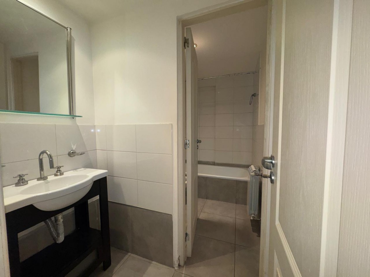 Zona Aldrey - Las Heras 2960 - Alquiler Ambiente y medio, dividido, con cochera