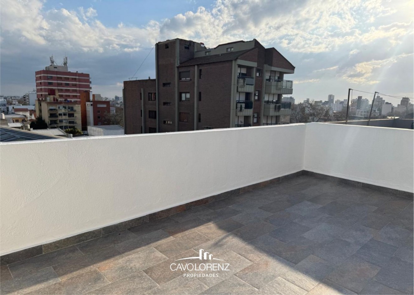 Garay 2533 - Excelente Departamento de 3 ambientes reciclado con gran terraza propia