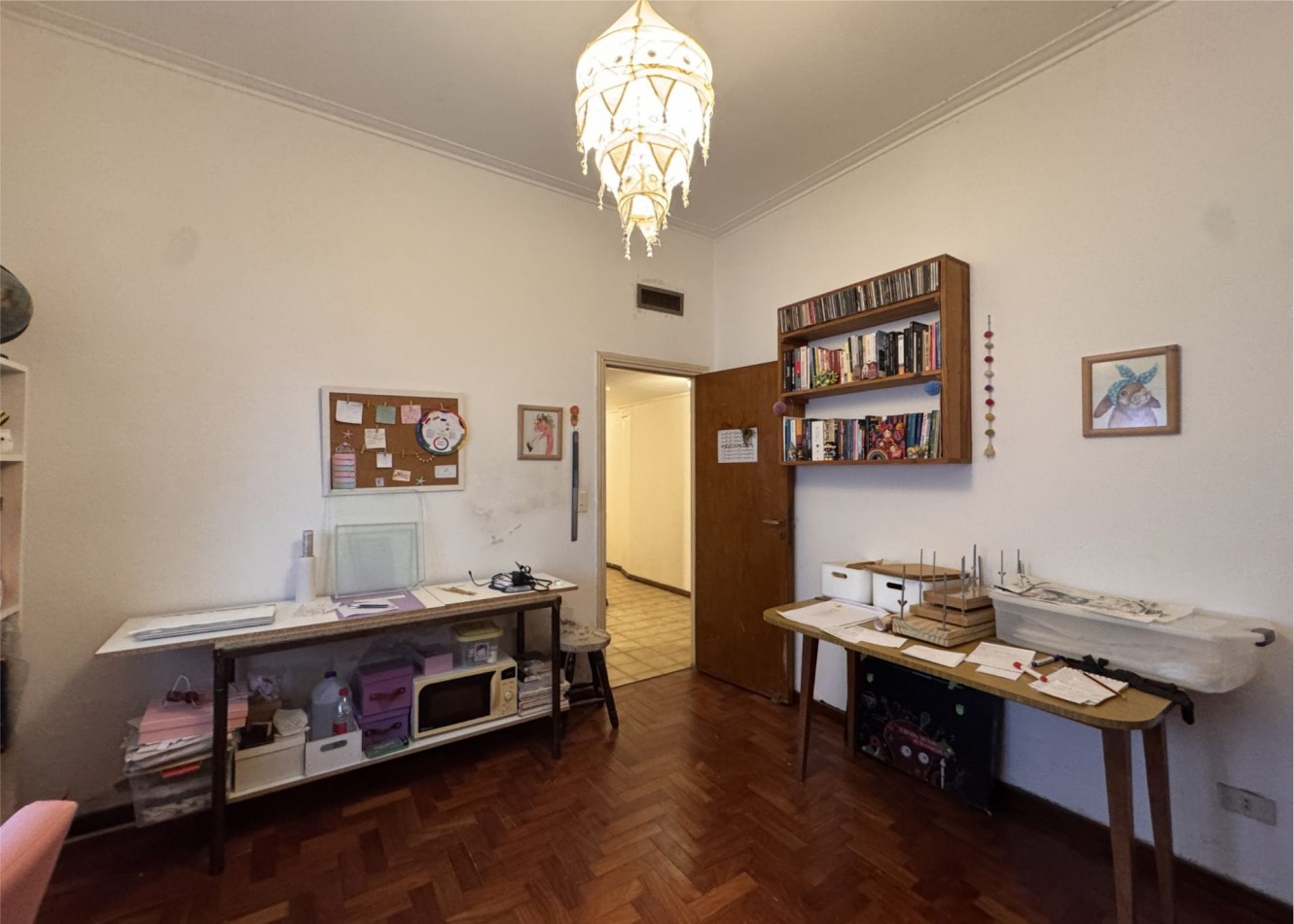 La Perla, Brandsen 3729 - Hermoso chalet de 4 ambientes con dependencia, parque, quincho y garaje