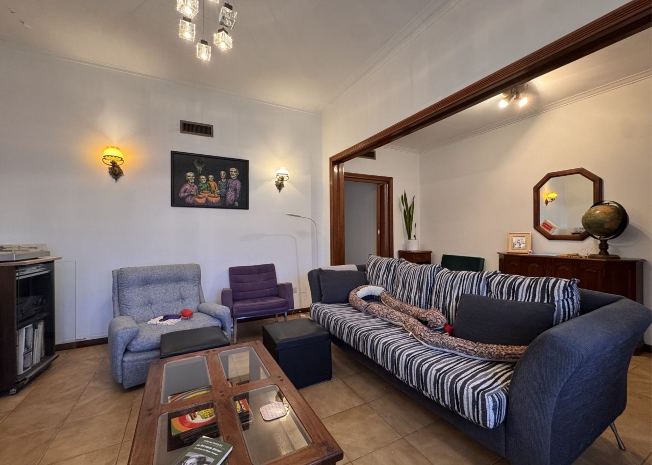 La Perla, Brandsen 3729 - Hermoso chalet de 4 ambientes con dependencia, parque, quincho y garaje