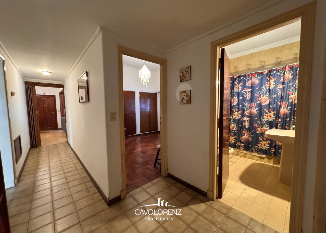 La Perla, Brandsen 3729 - Hermoso chalet de 4 ambientes con dependencia, parque, quincho y garaje