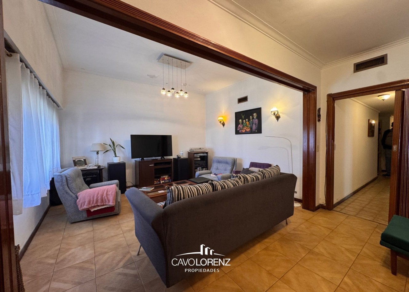 La Perla, Brandsen 3729 - Hermoso chalet de 4 ambientes con dependencia, parque, quincho y garaje