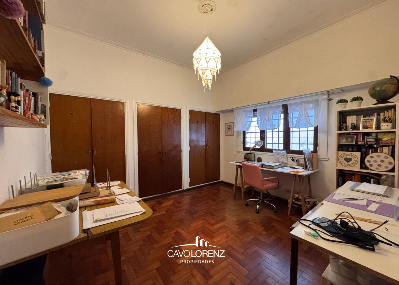 La Perla, Brandsen 3729 - Hermoso chalet de 4 ambientes con dependencia, parque, quincho y garaje