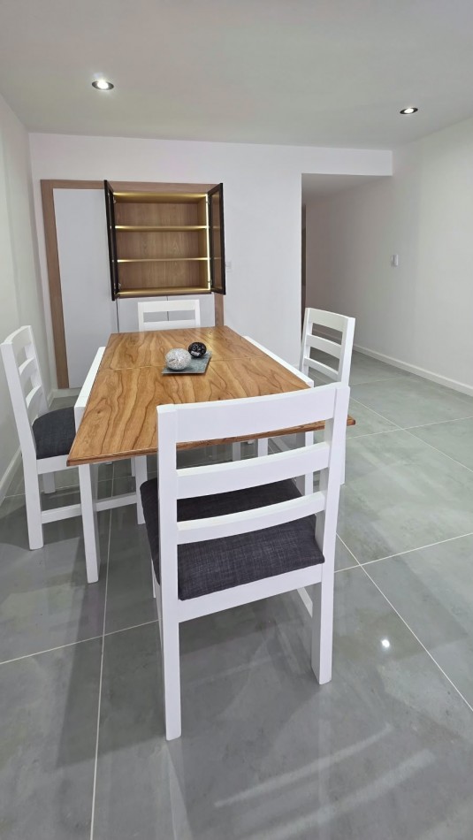 Entre Rios 2050 - Departamento 2 Amb. al Frente con dependencia y Balcon con vista lateral al mar 